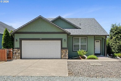 Enjoy the best of coastal living in this spacious one-level home - photo 29