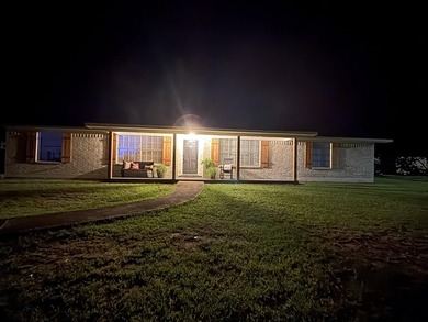 Beautifully Renovated 3-Bedroom Home on 0.75 Acres in Lone Star - photo 31