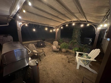 Beautifully Renovated 3-Bedroom Home on 0.75 Acres in Lone Star - photo 34