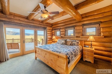 Turnkey luxury log home situated on 5 fenced acres with - photo 37