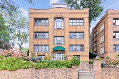 Lake Harriet Condo For Sale in Minneapolis Minnesota