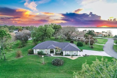 Welcome to 103 Glistening Dr in Auburndale, FL--where comfort - photo 2