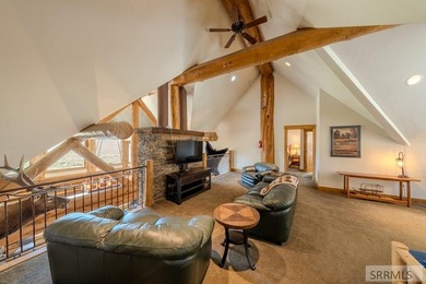 Turnkey luxury log home situated on 5 fenced acres with - photo 42