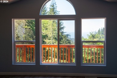 This spacious triple-wide manufactured home offers 3 bedrooms, 2 - photo 43