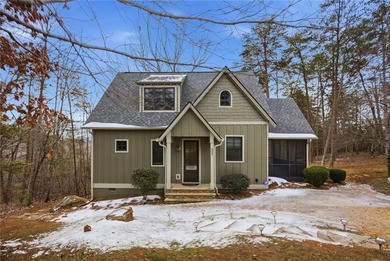 Lake Keowee Home Sale Pending in Pickens South Carolina