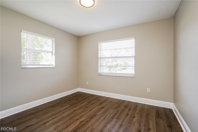 Welcome to this bright and refreshed single story home with a - photo 11