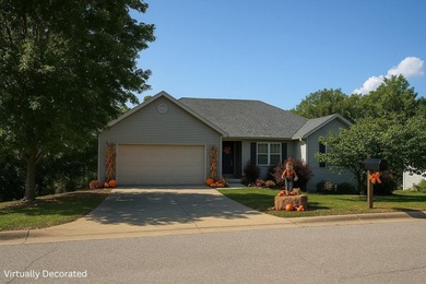 Lake Taneycomo Home For Sale in Branson Missouri