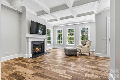 Waterfront home on Lake Cornelius in Davidson! The large great - photo 3