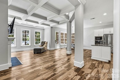 Waterfront home on Lake Cornelius in Davidson! The large great - photo 4