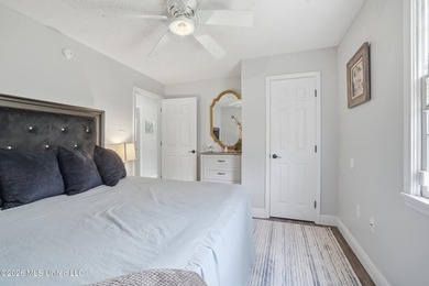 This charming, affordable two bedroom cottage brings easy living - photo 16