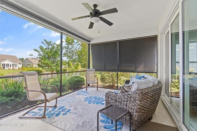 Welcome to coastal resort living in this beautiful four-bedroom - photo 22