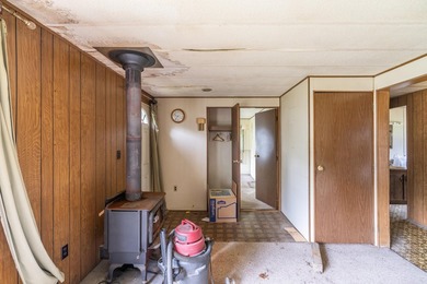Bring your vision and your toolbox--this property is ready for - photo 27