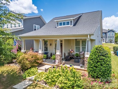 Welcome to this beautiful home in The Villages at Cramerton - photo 1
