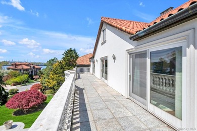 Set on a half-acre with 128 feet of direct waterfront, this 6 - photo 31