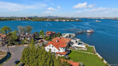 Set on a half-acre with 128 feet of direct waterfront, this 6 - photo 37