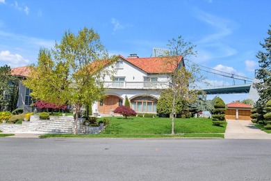 Set on a half-acre with 128 feet of direct waterfront, this 6 - photo 39