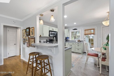Move-in ready in highly desirable Pigeon Point! This charming - photo 8