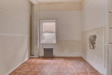 Amazing Semi-Attached 2-Story property with full basement, two - photo 8