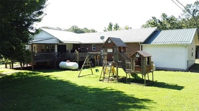 Look this property has everything you have been looking for! 4 - photo 2