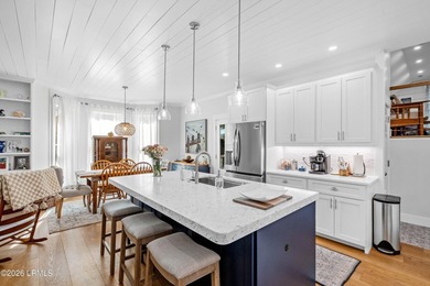 Beautifully maintained home in the heart of Battery Point - photo 2