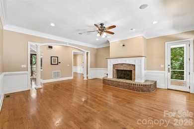 Experience the best of Ardrey Acres living in this picturesque - photo 3