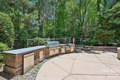 Experience the best of Ardrey Acres living in this picturesque - photo 7