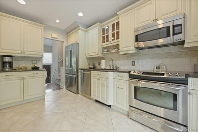 Welcome to this Stunning 4 bedroom, 3.5 bath expanded - photo 8