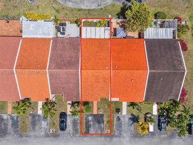 Highly sought-after Somerset Villas community in West Kendall! - photo 4