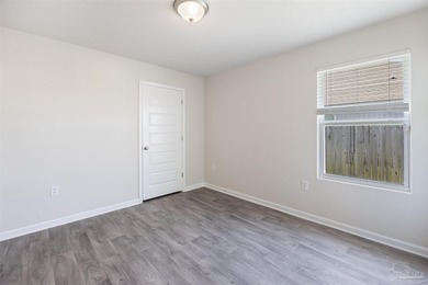 Welcome to your chance to own a like-new coastal retreat in the - photo 30