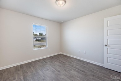 Welcome to your chance to own a like-new coastal retreat in the - photo 32