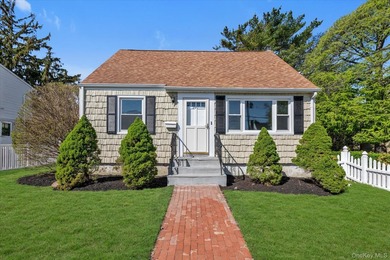Welcome to this beautifully updated 4-bedroom, 2-bath home - photo 3