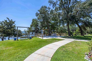 Welcome to your chance to own a like-new coastal retreat in the - photo 46