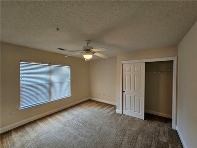 Welcome to Overlook on Lake Hartwell! This 3 bed, 3 bath - photo 7