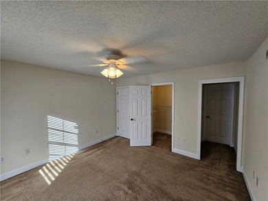 Welcome to Overlook on Lake Hartwell! This 3 bed, 3 bath - photo 10