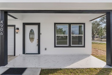 Modern Farmhouse on a Corner Lot, walking Distance to the Boat - photo 5