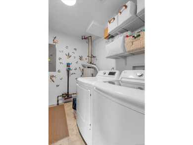 Welcome to 27 Radcliffe Rd, an immaculate and meticulously - photo 10