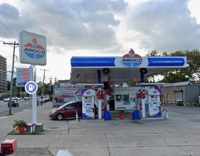 Location, Location ,Location Prime opportunity to acquire a gas - photo 2