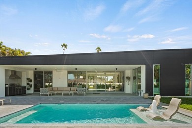 This Stunning Belleair Home has Hollywood Hills written all over - photo 4