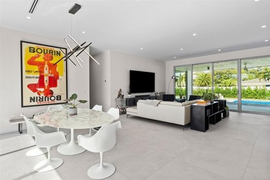This Stunning Belleair Home has Hollywood Hills written all over - photo 5