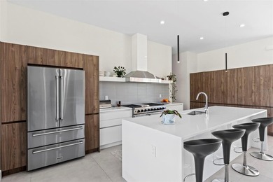 This Stunning Belleair Home has Hollywood Hills written all over - photo 8