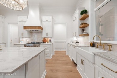 Prepare to be WOWED! 207 Crossbill Drive features 4 bedrooms, 3 - photo 17
