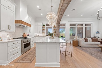 Prepare to be WOWED! 207 Crossbill Drive features 4 bedrooms, 3 - photo 20