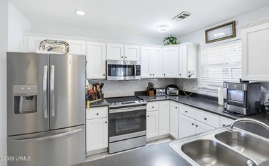 MAJOR PRICE REDUCTION! This home has been remodeled and updated - photo 9
