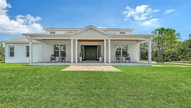 This is over FIVE ACRES in one of Sarasota's most PRIVATE - photo 3