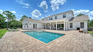 This is over FIVE ACRES in one of Sarasota's most PRIVATE - photo 4