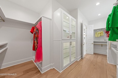 Prepare to be WOWED! 207 Crossbill Drive features 4 bedrooms, 3 - photo 39