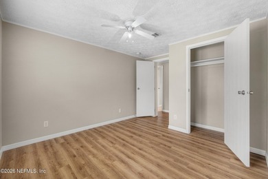 Think BIG - This Updated Mobile Home has: 4 bedrooms 3 bathrooms - photo 50