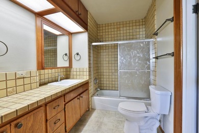 A classic Craftsman brimming with character, this 3-bedroom - photo 11