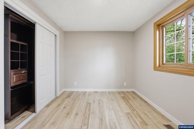 Appraised over value + New HVAC!!! Amazing South Salem location - photo 11