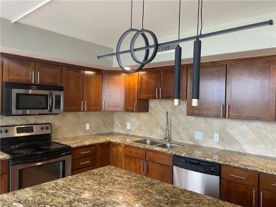 LOCATION! LOCATION! LOCATION! Close to professional schools and